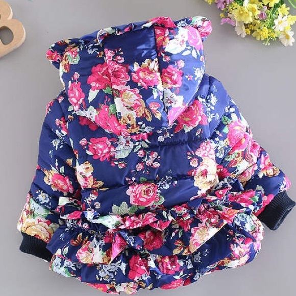 🌼🌷Girls Puffer Coat🌷🌼 - Picture 2 of 8